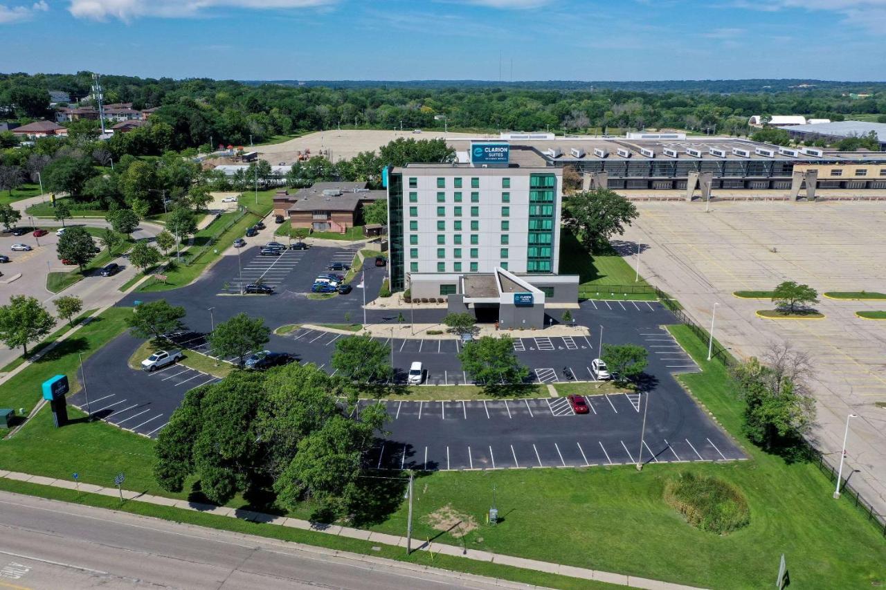 Clarion Suites At The Alliant Energy Center Madison Extérieur photo