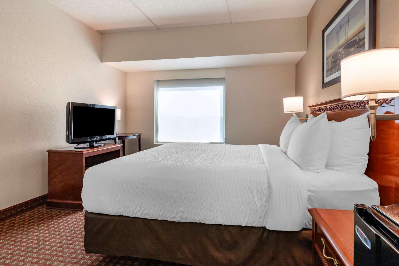 Clarion Suites At The Alliant Energy Center Madison Extérieur photo